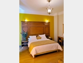 HOTEL REMBRANDT_02.jpg